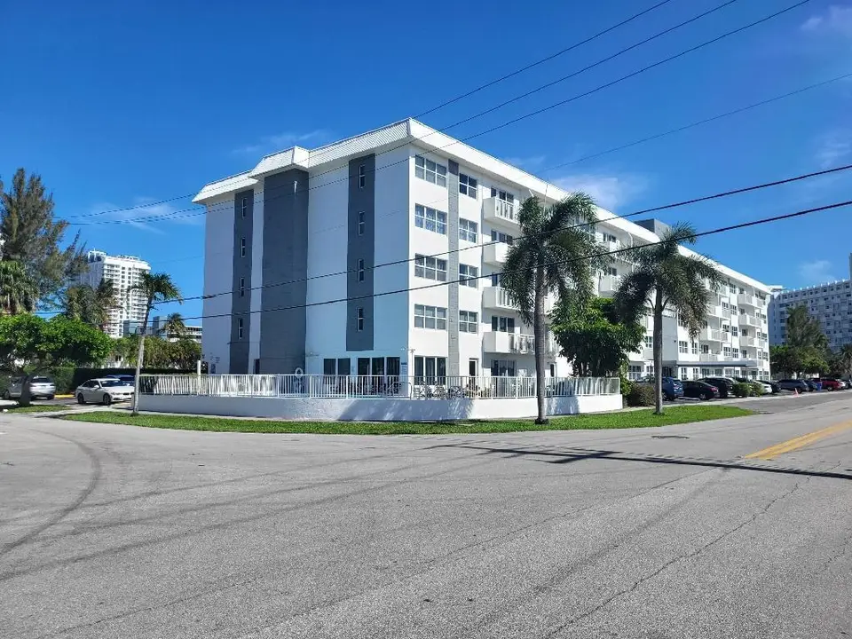 550 Bayshore Drive 104, Fort Lauderdale, FL 33304