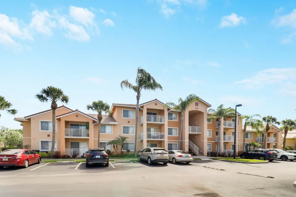 141 SW Palm Drive 306, Port St. Lucie, FL 34986