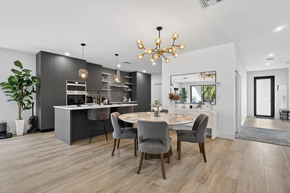 913 NE 15th Street, Fort Lauderdale, FL 33304