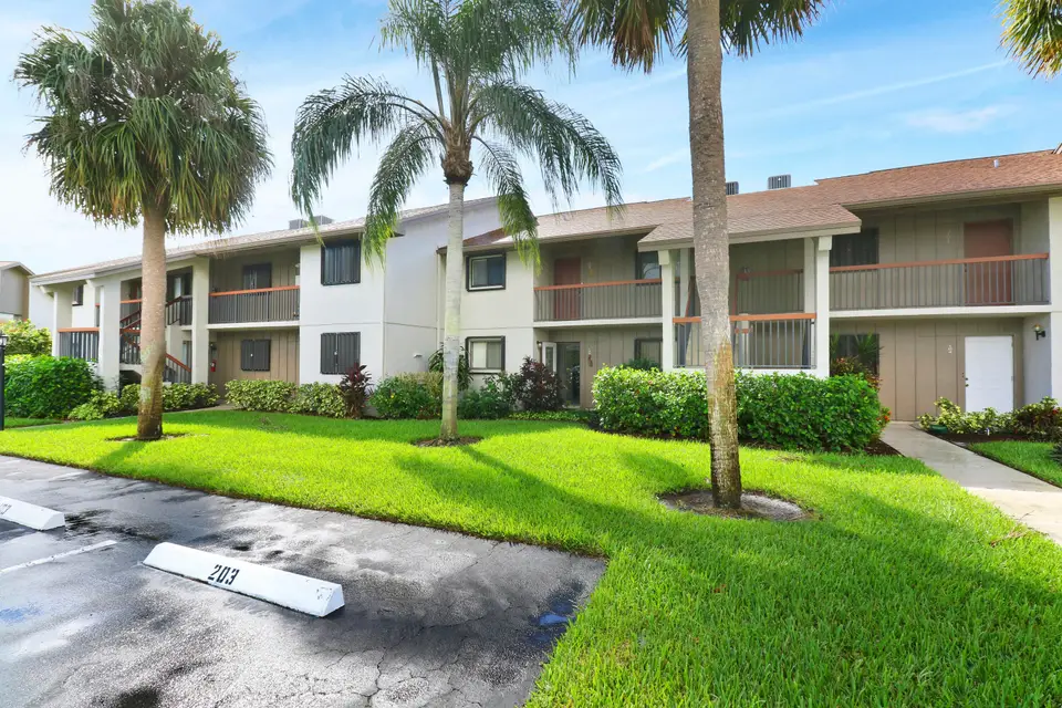 1600 NE Dixie Highway 10-203, Jensen Beach, FL 34957