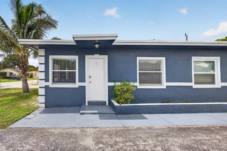 112 W 34th Street 1, Riviera Beach, FL 33404