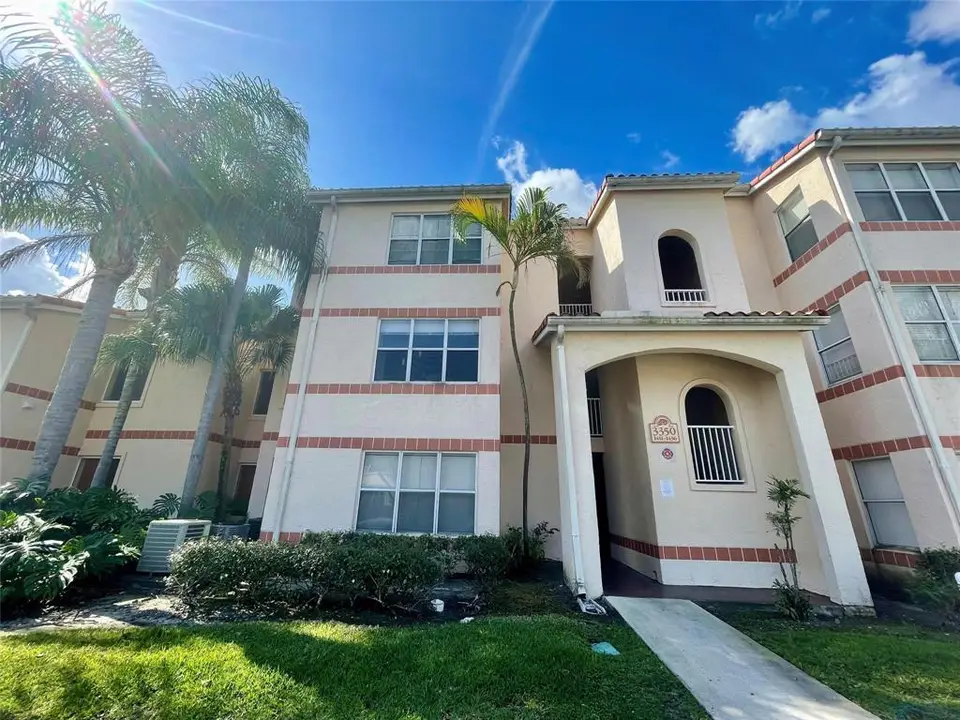 3350 N Pinewalk Dr Drive N 1413, Margate, FL 33063