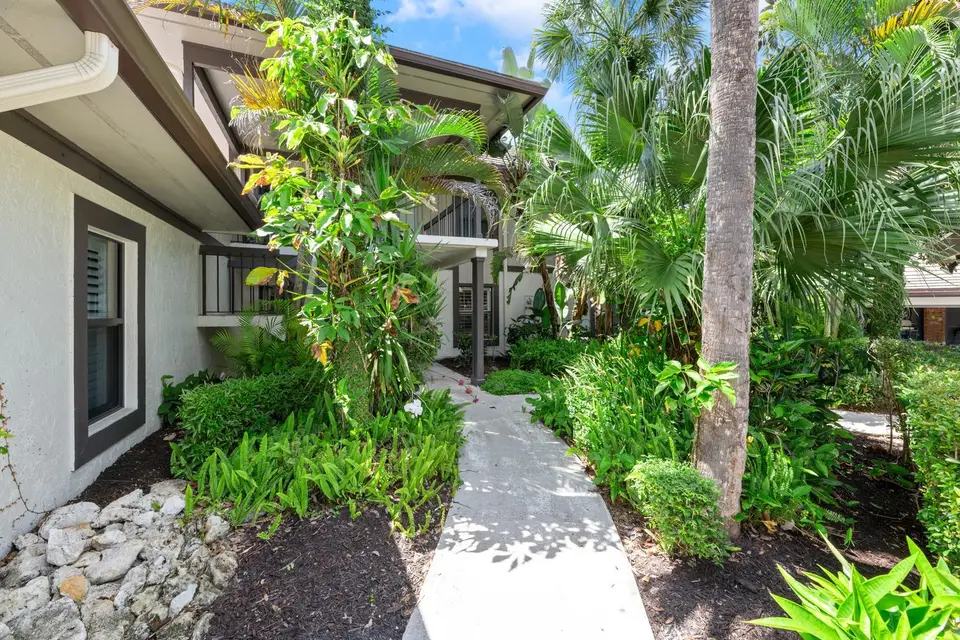 13224 Polo Club Road A102, Wellington, FL 33414