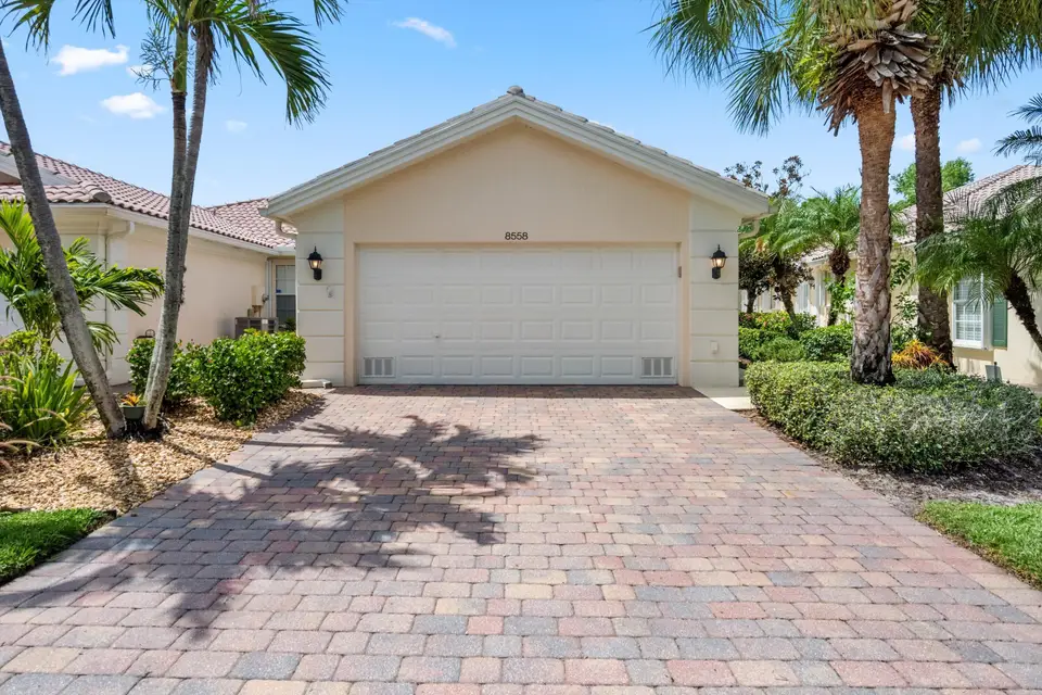 8558 SE Retreat Drive, Hobe Sound, FL 33455