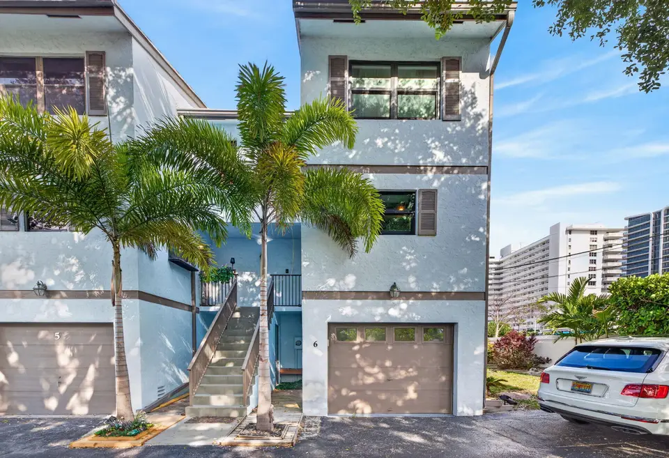 3250 NE 12th Street NE 6, Pompano Beach, FL 33062