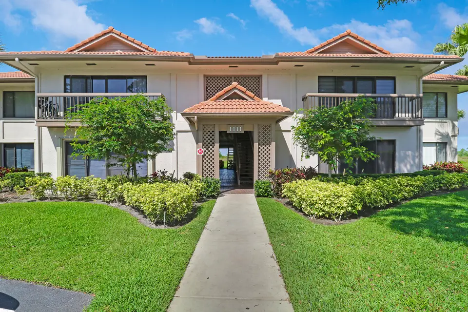 1111 Duncan Circle 104, Palm Beach Gardens, FL 33418