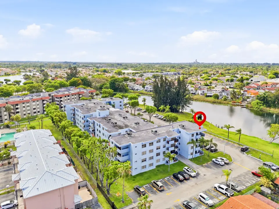 1221 SW 122nd Avenue 401, Miami, FL 33184