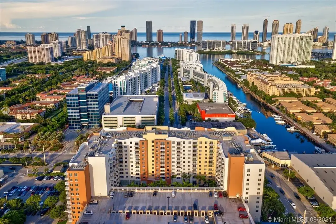 18800 NE 29th Avenue 704, Aventura, FL 33180