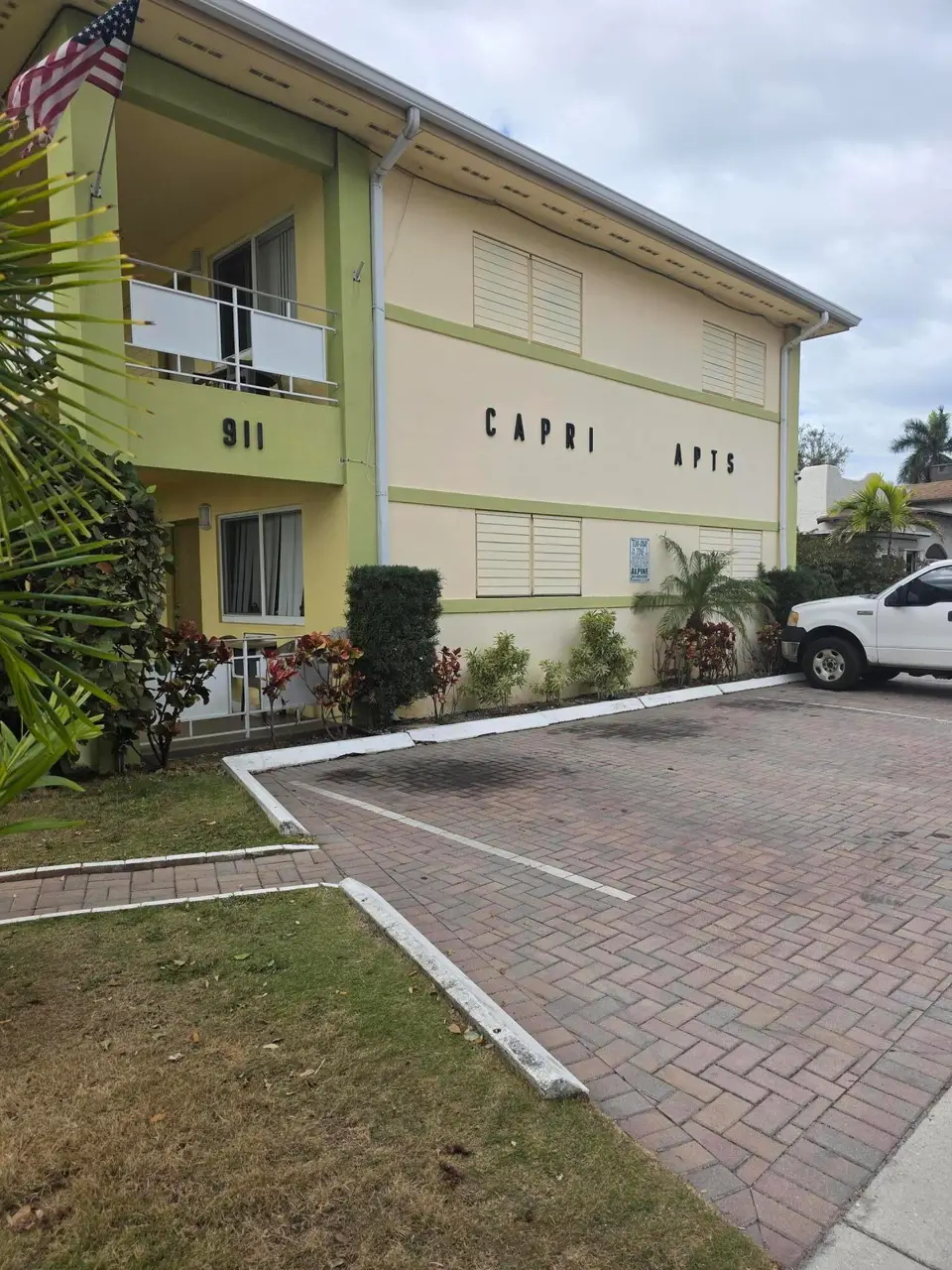911 N Federal Highway 205, Lake Worth Beach, FL 33460