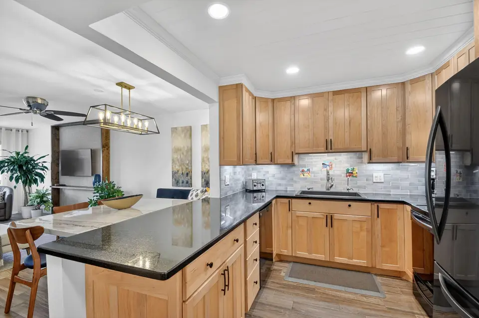 1502 S Lakeside Drive 214, Lake Worth Beach, FL 33460