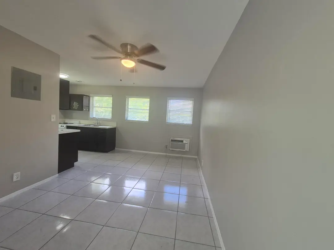 325 NW 25th Street 5, Wilton Manors, FL 33311