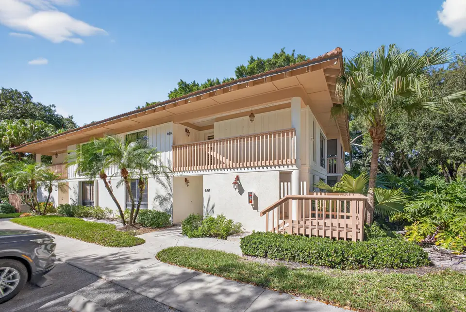 605 Brackenwood Cove, Palm Beach Gardens, FL 33418