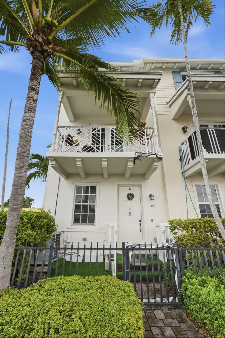310 N Dixie Highway 104, Lake Worth Beach, FL 33460