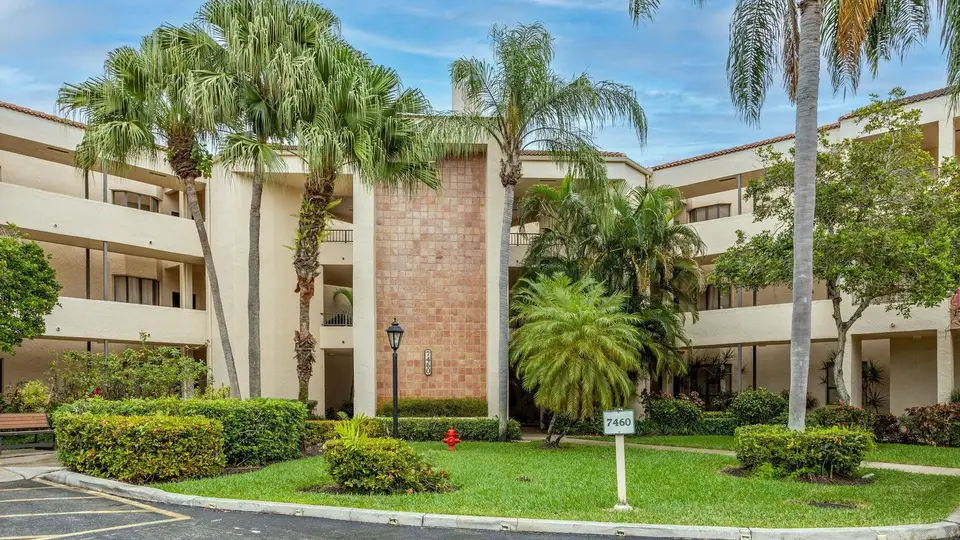 7460 La Paz Boulevard 208, Boca Raton, FL 33433