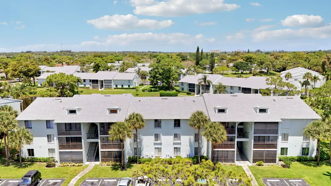 3630 Alder Drive E2, West Palm Beach, FL 33417