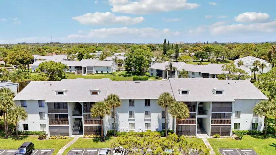 3630 Alder Drive E2, West Palm Beach, FL 33417