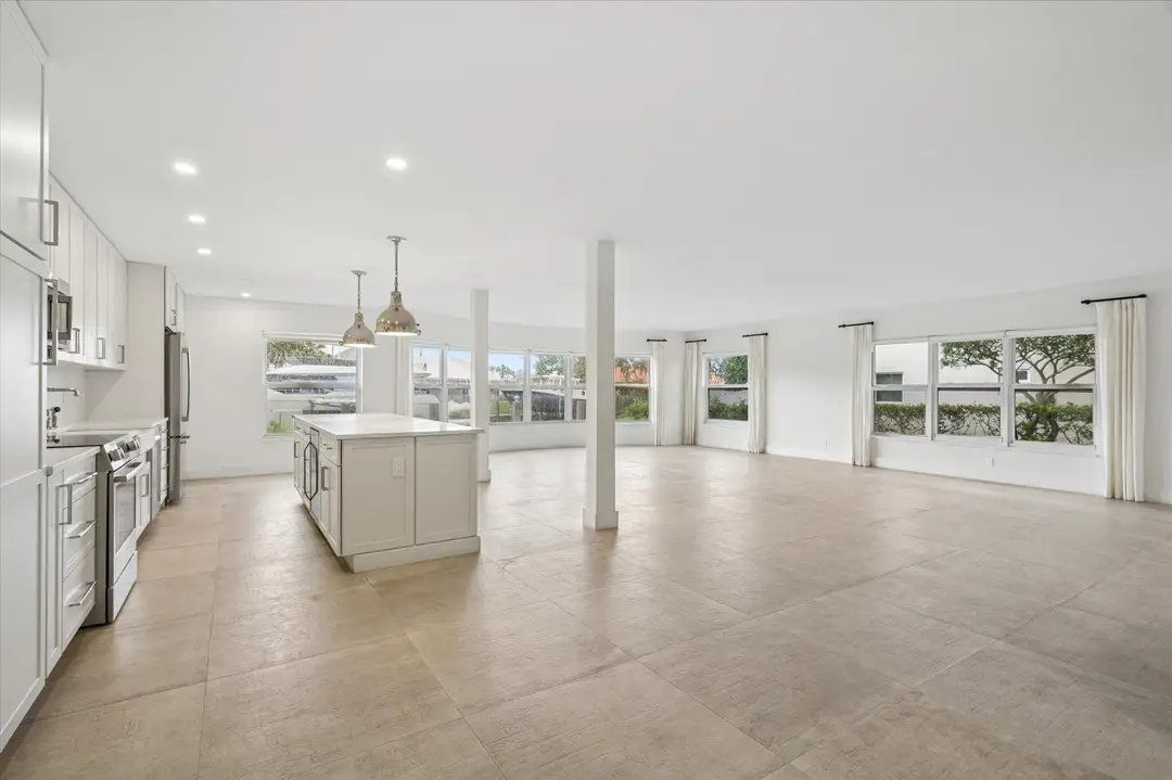 01-Wilkinson-5100 Bayview Dr #106-1
