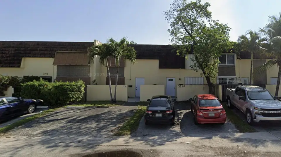 3714 SW 60th Terrace 28, Davie, FL 33314