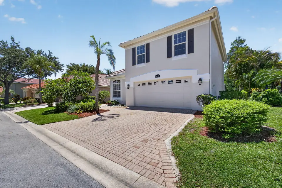 5137 Elpine Way, Riviera Beach, FL 33418