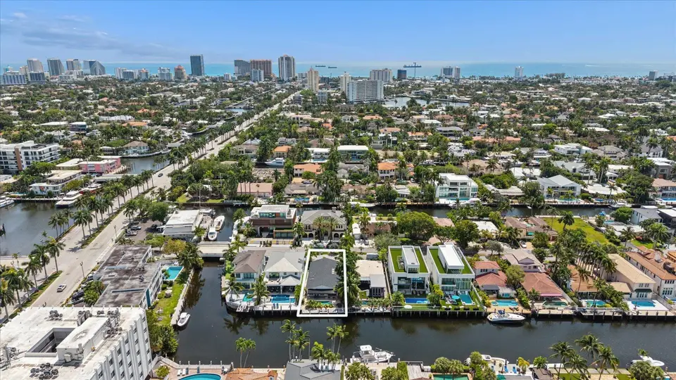 325 Coconut Isle Drive, Fort Lauderdale, FL 33301