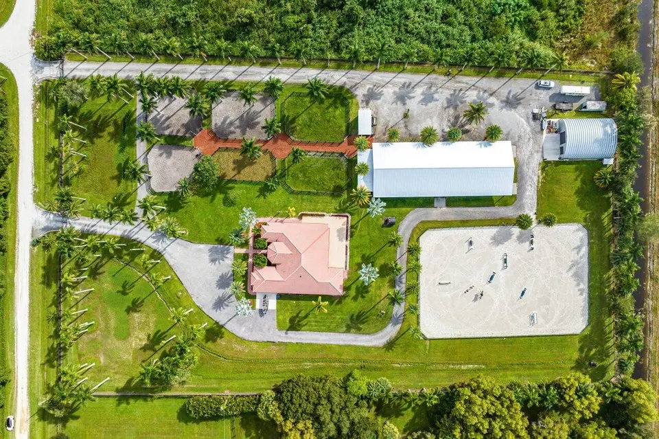 2587 Skipiks Way, Wellington, FL 33470