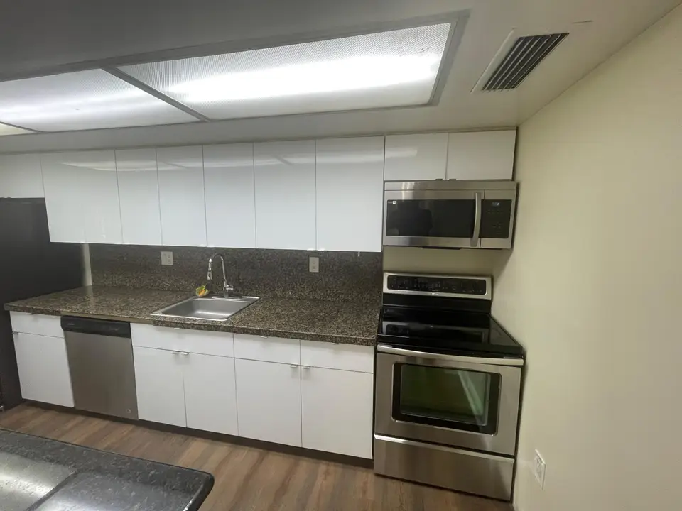 10411 N Kendall Drive B203, Miami, FL 33176