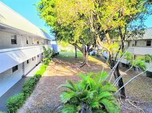 17255 SW 95th Avenue 208, Palmetto Bay, FL 33157
