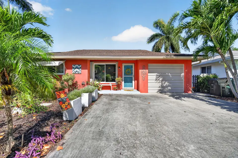 1525 N M Street, Lake Worth Beach, FL 33460