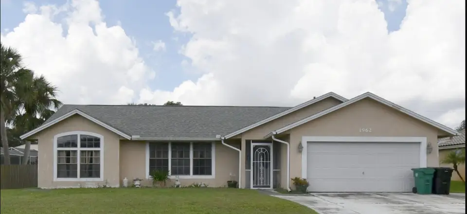 1962 SW Capeador Street, Port St. Lucie, FL 34953