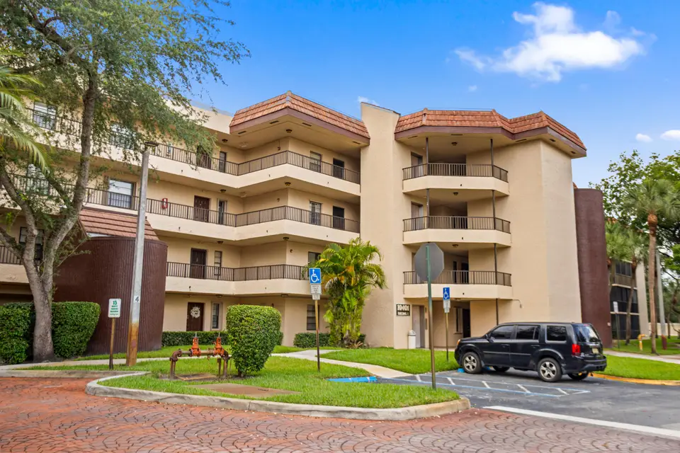10401 W Broward Boulevard 209, Plantation, FL 33324
