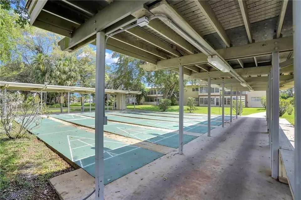 7600 NW 5th Place 106, Margate, FL 33063