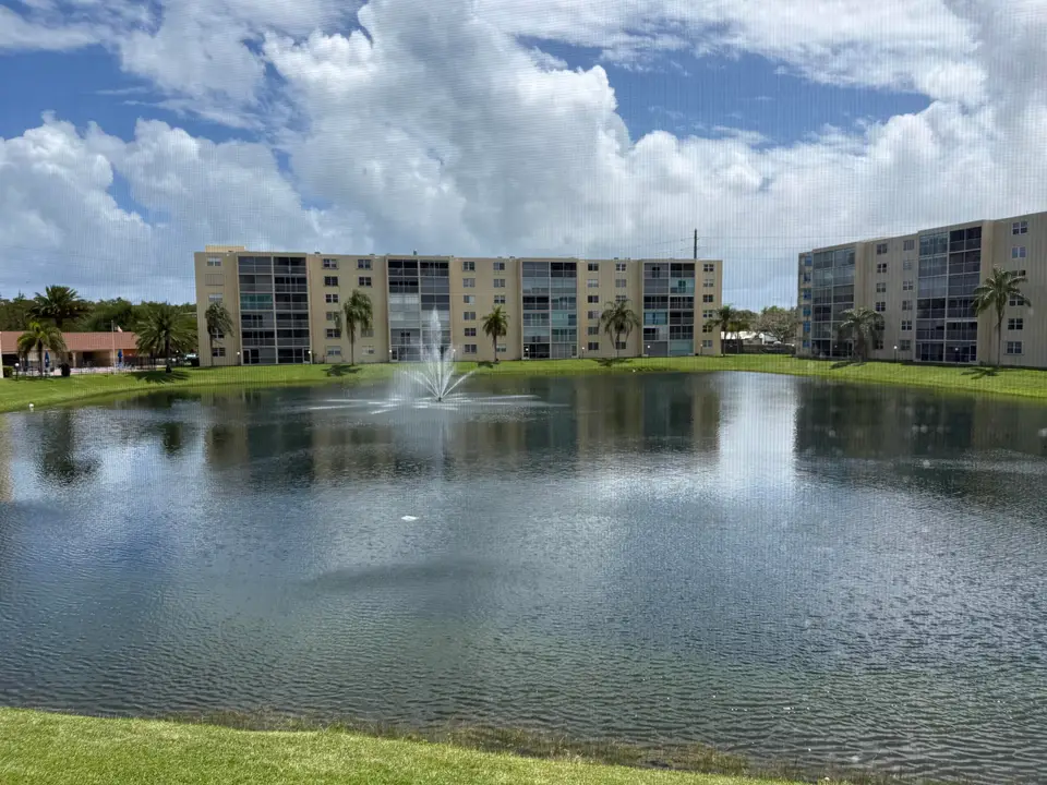 401 SE 3rd Street 204, Dania Beach, FL 33004