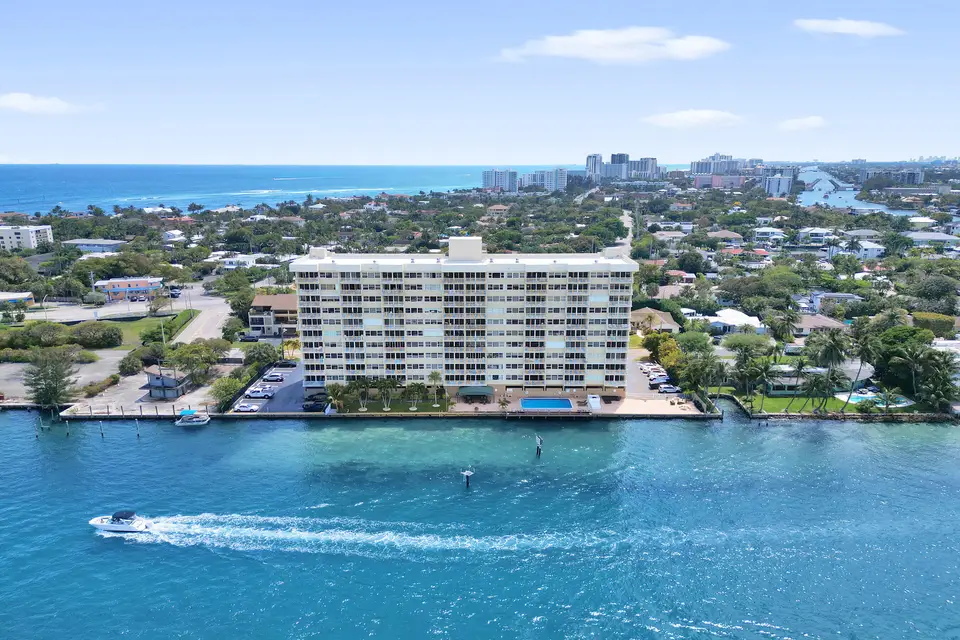 2611 N Riverside Drive 604, Pompano Beach, FL 33062