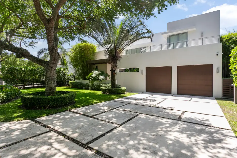 7700 SW 53rd Court, Miami, FL 33143