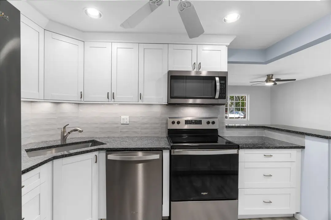 1940 NE 2nd Avenue 106j, Wilton Manors, FL 33305