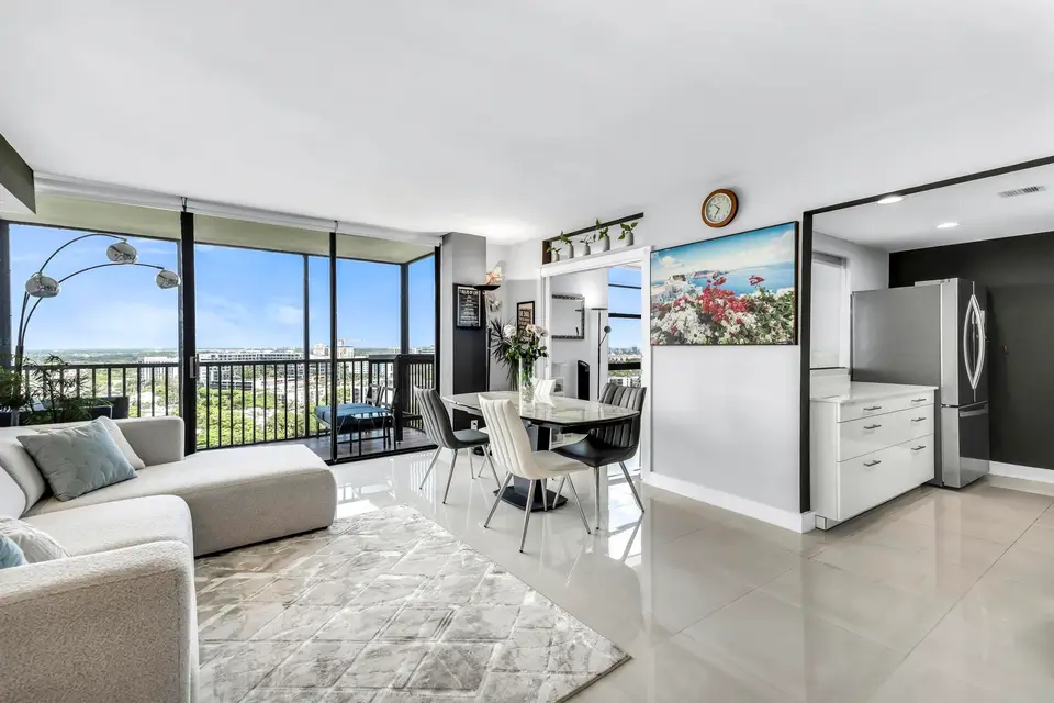 20335 W Country Club 1901, Aventura, FL 33180