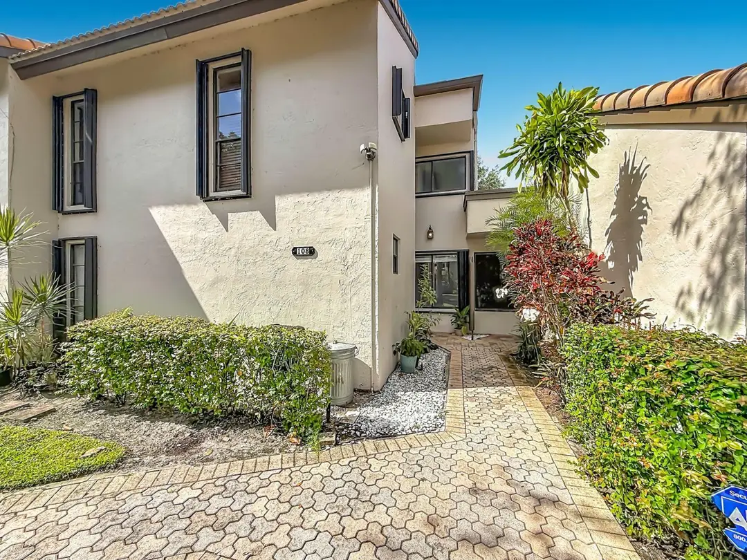 9701 N New River Canal Road 108b, Plantation, FL 33324