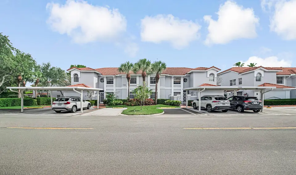 7384 Lake Meadow Way 201, Boynton Beach, FL 33437