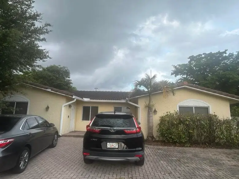 8362 NW 23rd Manor, Coral Springs, FL 33065