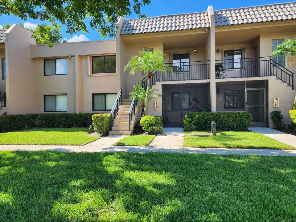 390 Racquet Club Road 204, Weston, FL 33326