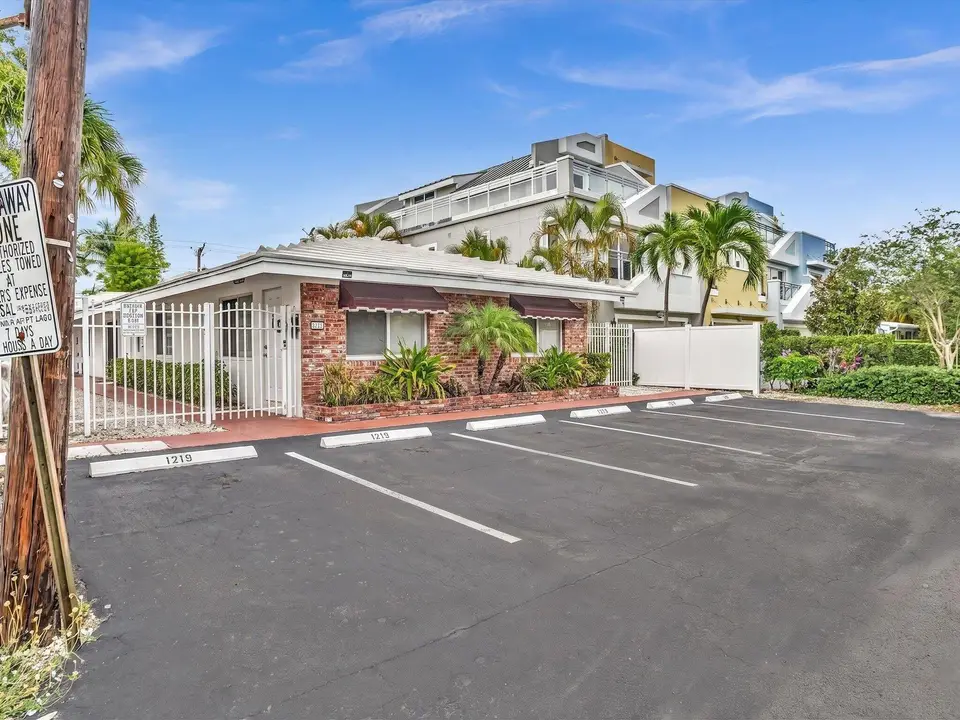 1219 NE 14th Avenue 1-5, Fort Lauderdale, FL 33304