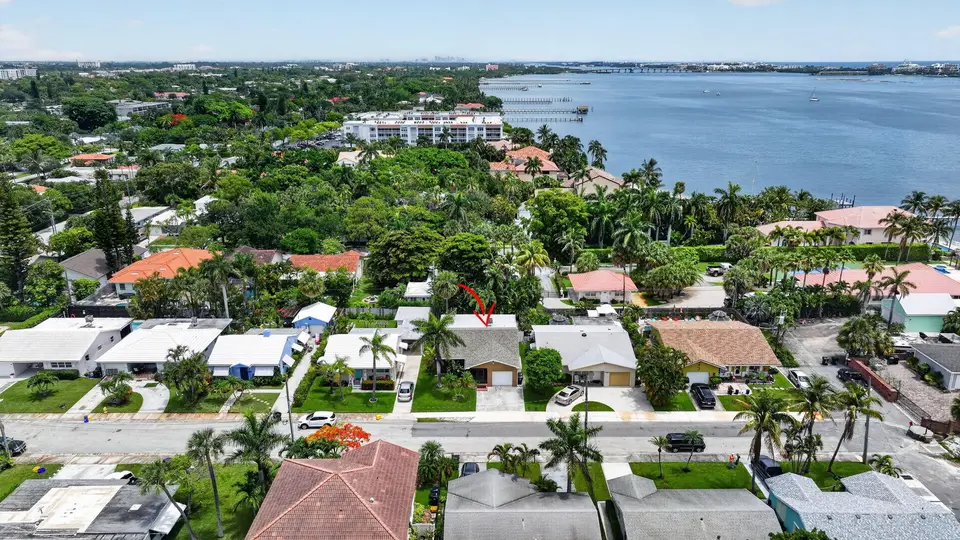 70 18th Avenue S, Lake Worth Beach, FL 33460