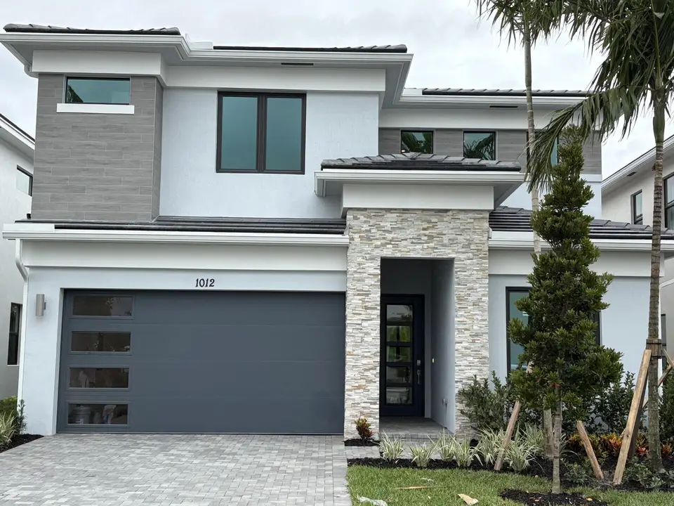 1012 Raleigh Way, Wellington, FL 33414