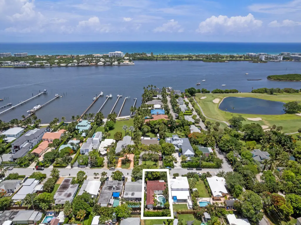 1615 N Lakeside Drive, Lake Worth Beach, FL 33460