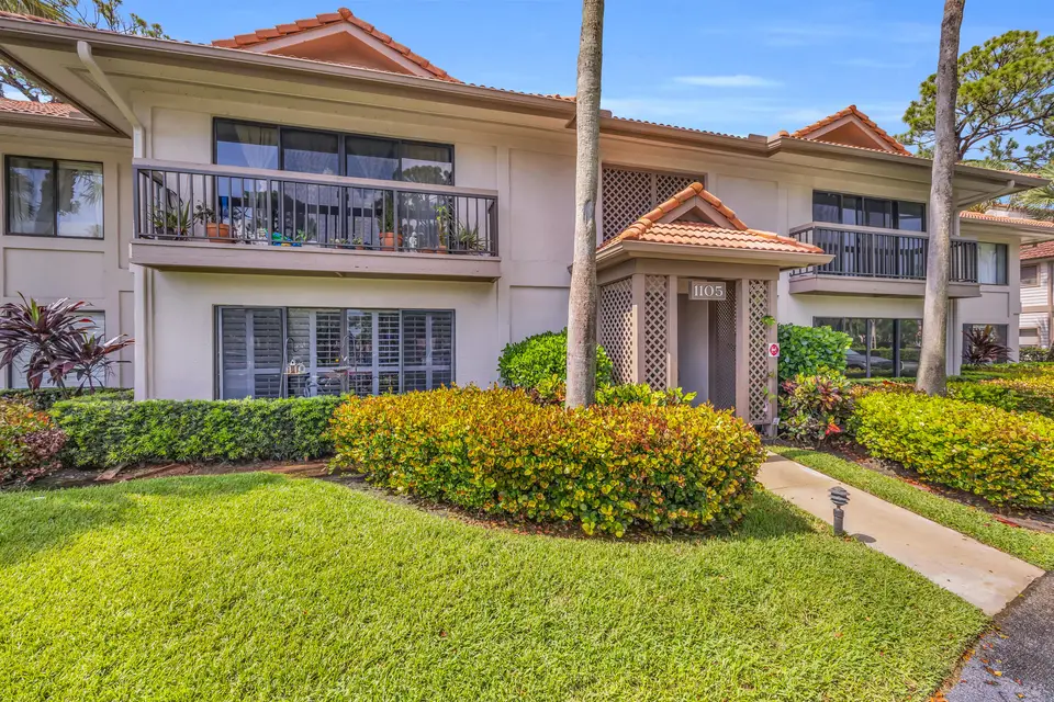 1105 Duncan Circle 104, Palm Beach Gardens, FL 33418