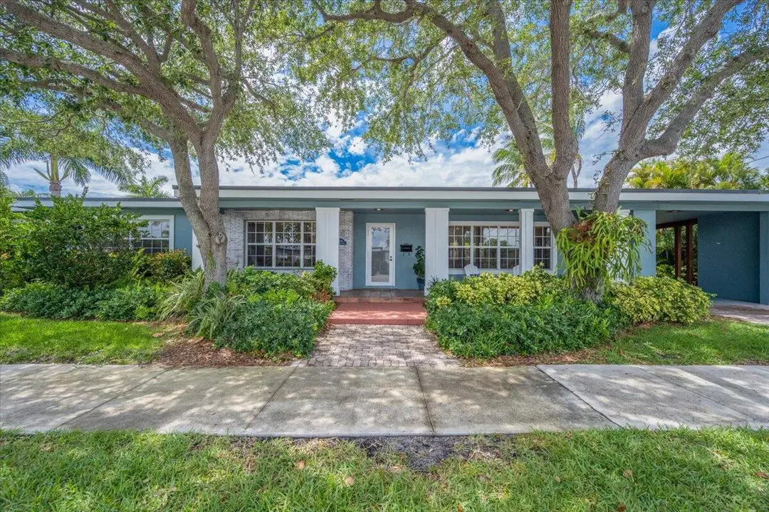 2201 N Lakeside Drive, Lake Worth Beach, FL 33460