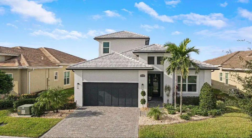 8852 SW Montova Way, Port St. Lucie, FL 34987