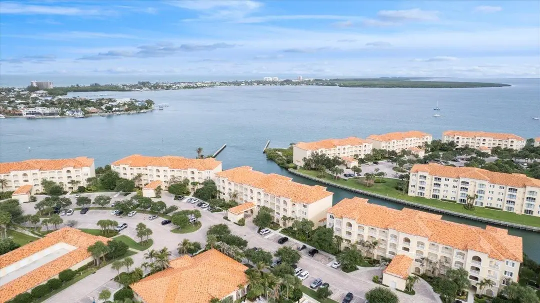 5 E Harbour Isle Dr Drive E 103, Fort Pierce, FL 34949