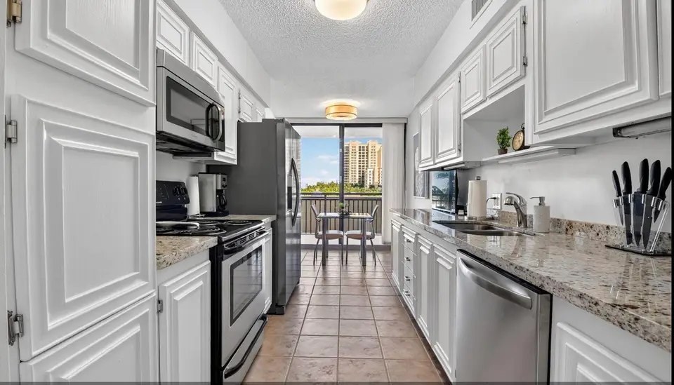 3400 N Ocean Drive 405, Singer Island, FL 33404