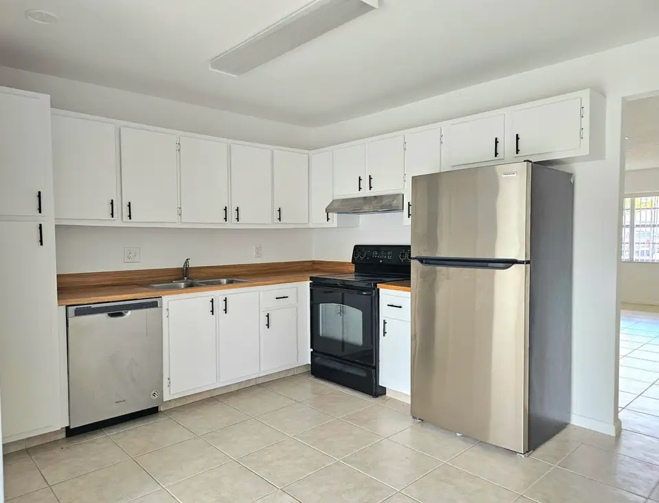 4698 Arthur Street, Palm Beach Gardens, FL 33418